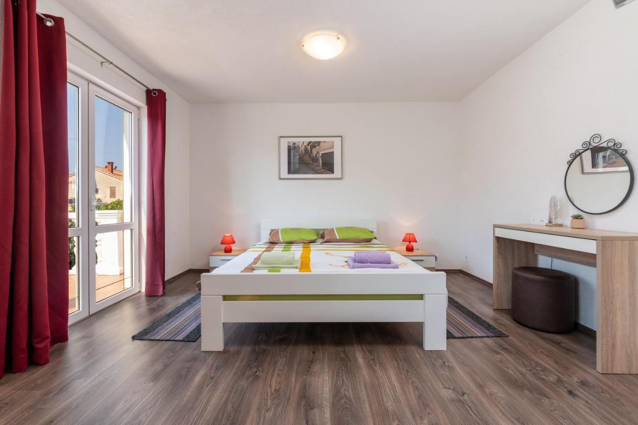 Apartments Oliva Poreč Zewnętrze zdjęcie