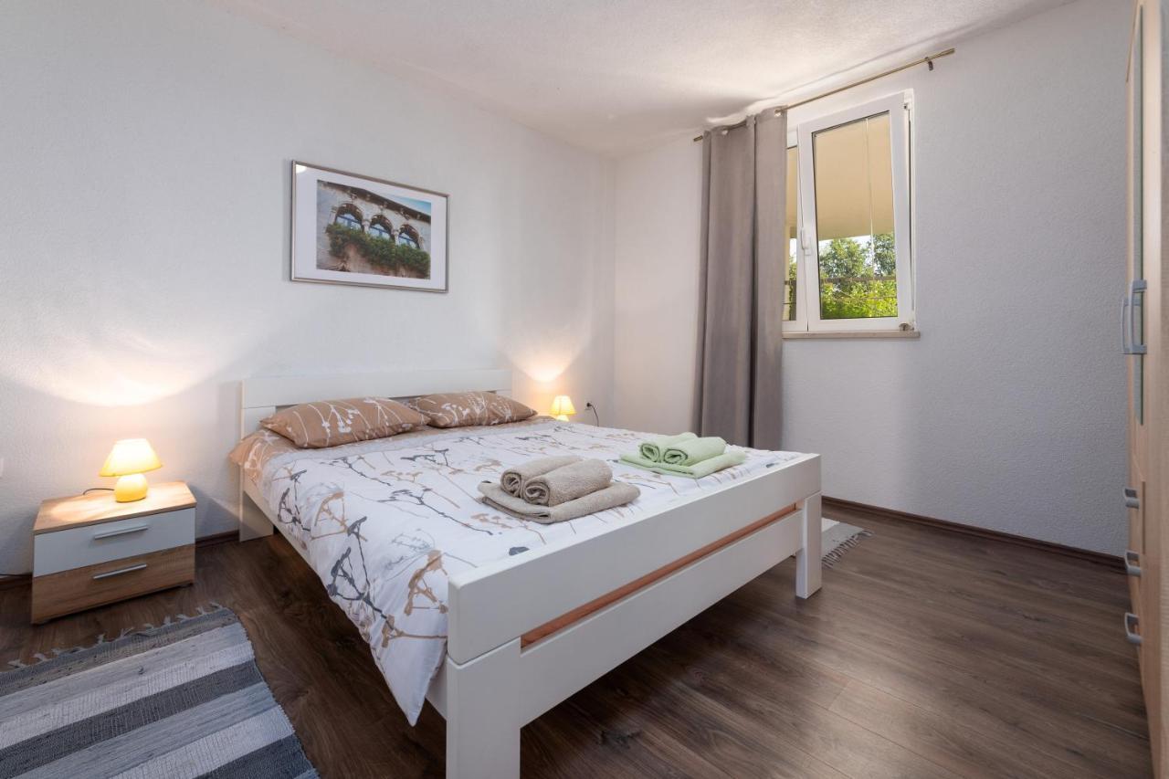 Apartments Oliva Poreč Zewnętrze zdjęcie