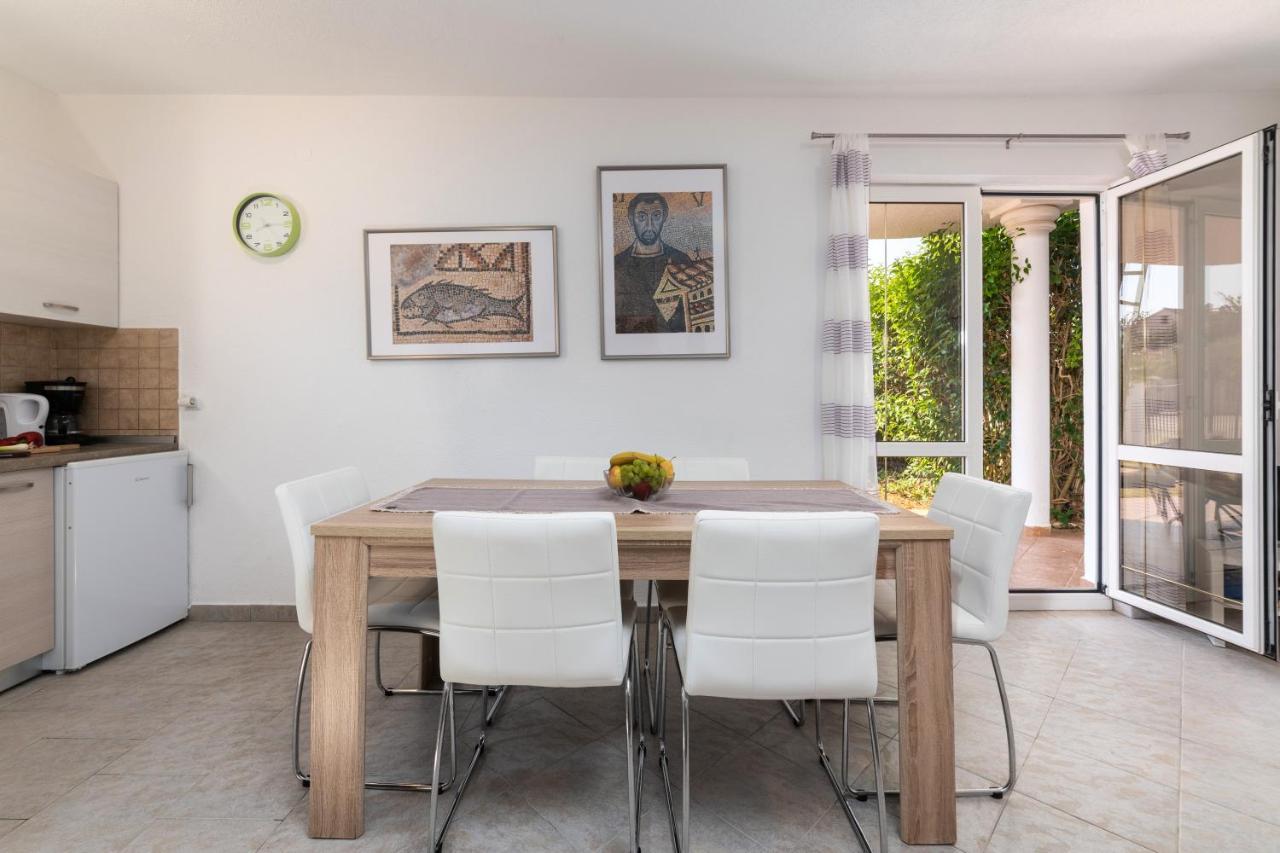 Apartments Oliva Poreč Zewnętrze zdjęcie