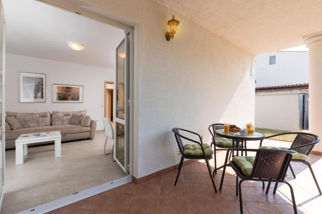 Apartments Oliva Poreč Zewnętrze zdjęcie