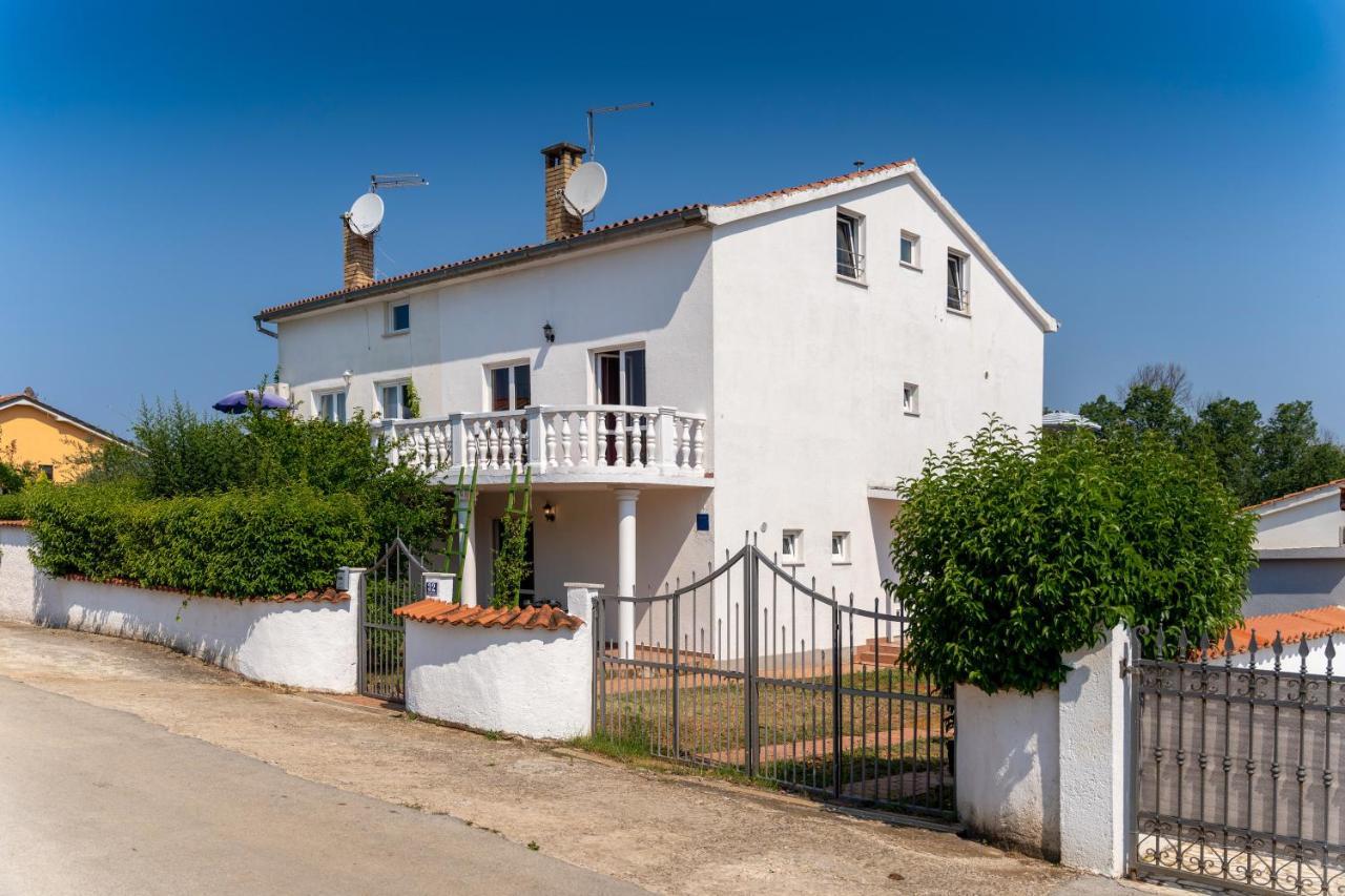 Apartments Oliva Poreč Zewnętrze zdjęcie