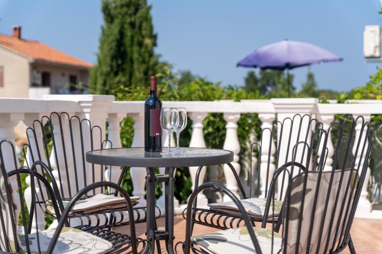 Apartments Oliva Poreč Zewnętrze zdjęcie